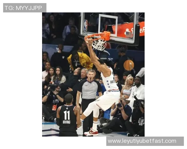 字母哥半场表现抢眼13分钟内砍下14分5篮板罚球全中展现实力